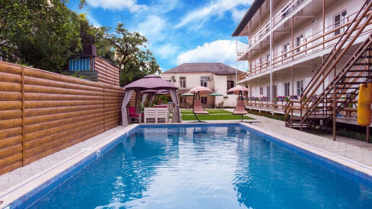 Abkhazia Tali Hotel Soechoemi Buitenkant foto